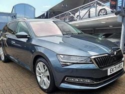 Quartz grey metallic Used 2021 Skoda Superb SE L Estate | £17,480 (Fair price)