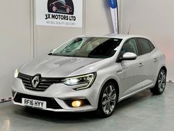 Silver Used 2016 Renault Mégane III Signature Hatchback | £5,890 (Good price)