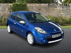 Blue Used 2010 Renault Clio II Hatchback | £1,895 (A bit pricey)
