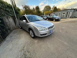 Silver Used 2007 Ford Focus Ghia Hatchback | £1,999 (Good price)