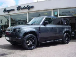 Grey Used 2023 Land Rover Defender SE Dynamic SUV | £65,950 (Super price)