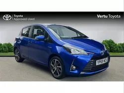 Blue Used 2020 Toyota Yaris Hybrid Hatchback | £15,300 (Fair price)