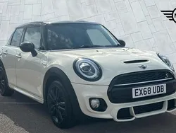 White Used 2018 Mini Cooper S Hatch Hatchback | £12,938 (Fair price)