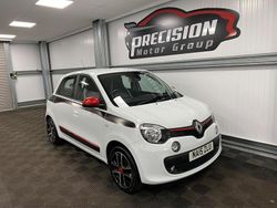 White Used 2015 Renault Twingo Dynamique Hatchback | £4,995 (Fair price)