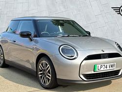Silver Used 2025 Mini Cooper Hatch Hatchback | £26,995 (Expensive)