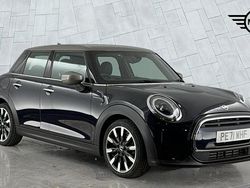 Black Used 2021 Mini Cooper Exclusive Hatchback | £18,799 (Fair price)
