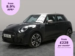 Black Used 2022 Mini Cooper Hatch Hatchback | £18,118 (Fair price)