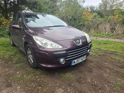 Maroon Used 2007 Peugeot 307 S Hatchback | £750 (Super price)