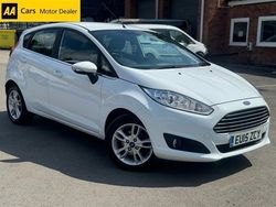 White Used 2015 Ford Fiesta Zetec Hatchback | £7,595 (Fair price)