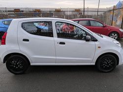White Used 2013 Suzuki Alto Hatchback | £2,995 (Fair price)