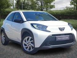 New 2025 Toyota Aygo PURE Hatchback | £14,985 (Good price)