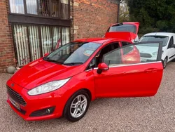 Red Used 2013 Ford Fiesta Zetec Hatchback | £3,495 (Fair price)