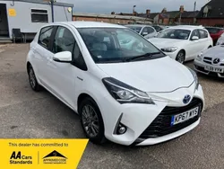 White Used 2017 Toyota Yaris Hybrid Hatchback | £11,995 (Fair price)