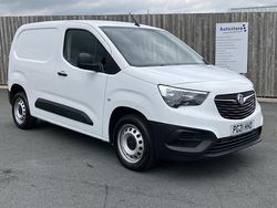 White Used 2021 Vauxhall Combo MPV | £10,750 (Super price)