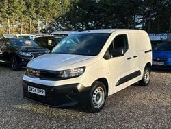 White Used 2024 Vauxhall Combo S MPV | £12,500 (Good price)
