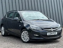Black Used 2014 Vauxhall Astra Excite Hatchback | £1,445 (Super price)