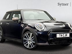 Black Used 2023 Mini Cooper S Exclusive Hatchback | £22,250 (Good price)