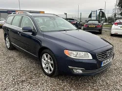 Blue Used 2014 Volvo V70 SE Lux Estate | £5,495 (Good price)