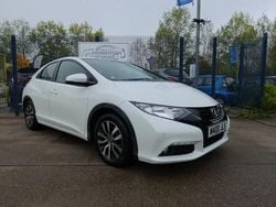 White Used 2014 Honda Civic SE Plus Hatchback | £5,995 (Fair price)