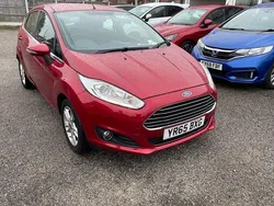 Red Used 2015 Ford Fiesta Zetec Hatchback | £4,750 (Fair price)