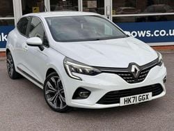 White Used 2021 Renault Clio V Version S Hatchback | £12,995 (Fair price)