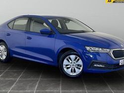 Blue Used 2020 Skoda Octavia SE Technology Hatchback | £11,595 (Fair price)
