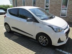 White Used 2018 Hyundai i10 Premium SE Hatchback | £7,891 (Good price)