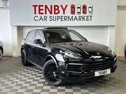 Black Used 2018 Porsche Cayenne SUV | £34,296 (Fair price)