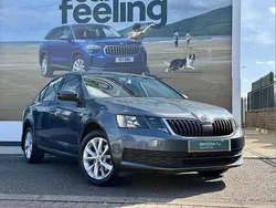 Quartz grey metallic Used 2017 Skoda Octavia Hatchback | £8,990 (Fair price)