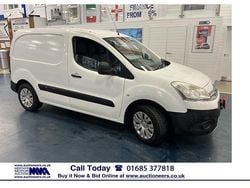 White Used 2014 Citroën Berlingo XTR MPV | £2,600 (Good price)