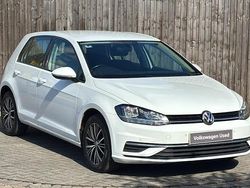 Used 2018 VW Golf VII SE Hatchback | £9,999 (Fair price)
