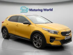 Yellow Used 2022 Kia XCeed 4 SUV | £17,000 (Good price)
