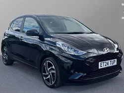 Black Used 2024 Hyundai i10 Premium Hatchback | £15,019 (Fair price)