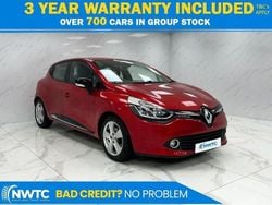 Red Used 2016 Renault Clio IV Dynamique Hatchback | £6,595 (Fair price)