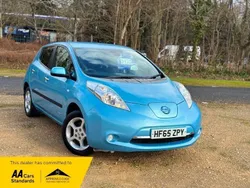 Blue Used 2015 Nissan Leaf Acenta Hatchback | £5,495 (Fair price)