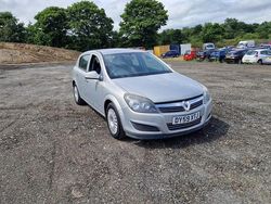 Silver Used 2009 Vauxhall Astra Hatchback | £1,550 (Super price)