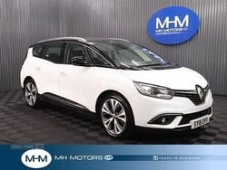 White/black Used 2018 Renault Grand Scénic IV Dynamique MPV | £9,495 (Fair price)