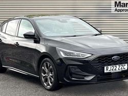 Black Used 2022 Ford Focus ST-Line Hatchback | £16,511 (Fair price)
