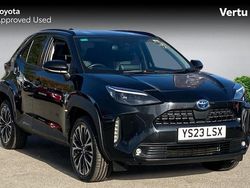 Used 2025 Toyota Yaris Hybrid Estate | £23,297 (Fair price)