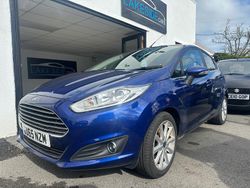 Blue Used 2015 Ford Fiesta Titanium Hatchback | £4,495 (Fair price)