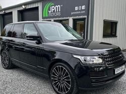 Black Used 2017 Land Rover Range Rover Vogue SE SUV | £19,950 (Good price)
