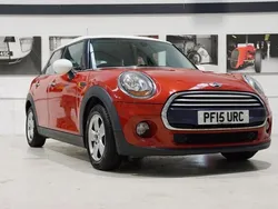 Red Used 2015 Mini Cooper D Hatch Hatchback | £5,772 (Good price)