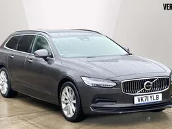 Used 2022 Volvo V90 Momentum Estate | £22,809 (Super price)