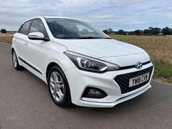 White Used 2018 Hyundai i20 Premium Hatchback | £9,485 (Fair price)