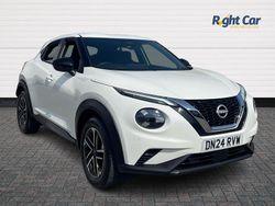 White Used 2024 Nissan Juke N-Connecta SUV | £15,999 (Fair price)