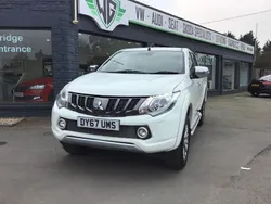 White Used 2017 Mitsubishi L200 Pickup | £13,745 (Fair price)