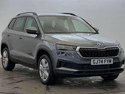 Graphite grey metallic New 2024 Skoda Karoq SE Drive SUV | £24,200 (Super price)