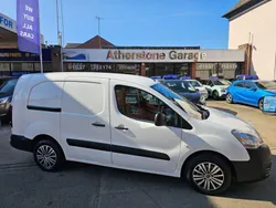 White Used 2018 Peugeot Partner S MPV | £8,595 (Expensive)