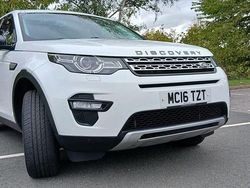 White Used 2016 Land Rover Discovery Sport HSE SUV | £12,000 (Fair price)