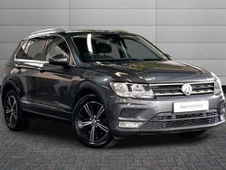 Grey Used 2017 VW Tiguan SE SUV | £11,350 (Fair price)